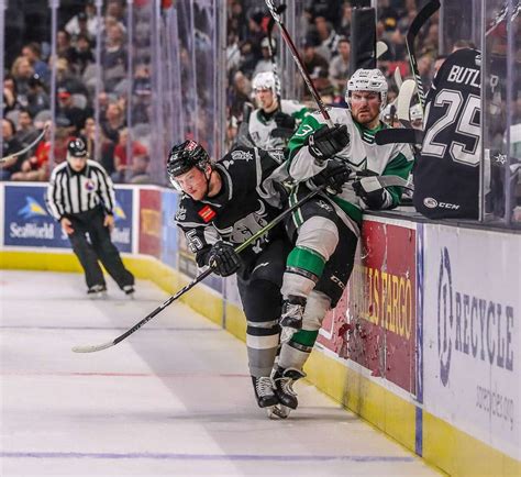 San Antonio Rampage fall to Texas Stars after wild third period