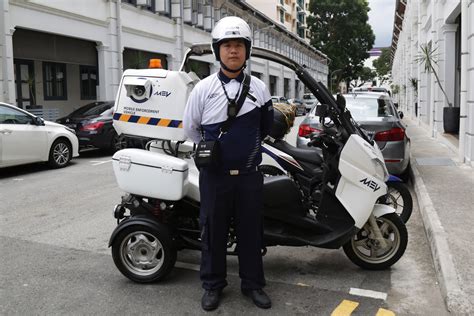 Parking enforcement officers get a boost from new tech [Video]