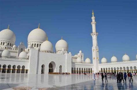 Famous Mosques in Dubai