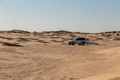 4x4 SUV in the Sahara Desert in Douz, Kebili, Tunisia Stock Photo - Image of land, desert: 270757436