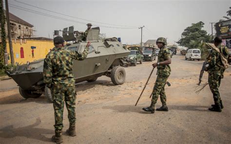 Babies among nearly 100 hostages freed in northern Nigeria | Arab News