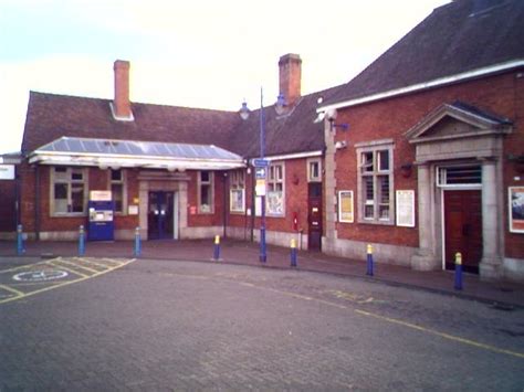 Aylesbury Vale Parkway railway station Map - Railway station - Buckinghamshire, United Kingdom ...