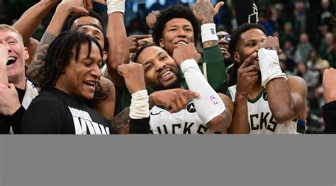 Damian Lillard Says Bucks Teammates Have Been Calling for ‘Dame Time ...