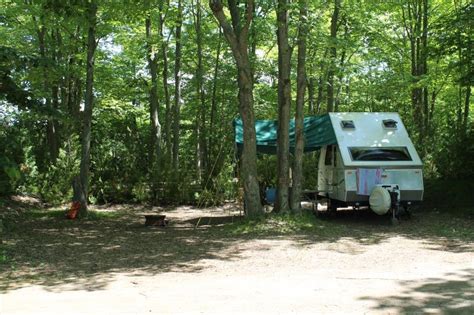 Camping - Tobermory Village Campground & Cabins