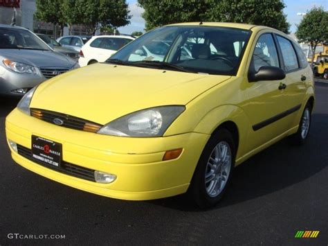 2003 Screaming Yellow Ford Focus ZX5 Hatchback #64100909 Photo #7 | GTCarLot.com - Car Color ...