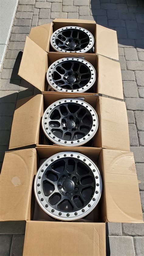 Florida - 4 Essentially brand new Mopar beadlock wheels | 2018+ Jeep Wrangler Forums (JL / JLU ...