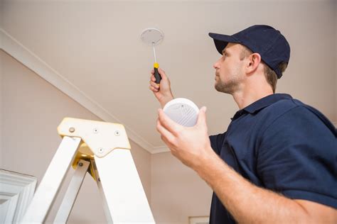 Landlords face £5k fines for not fitting smoke alarms