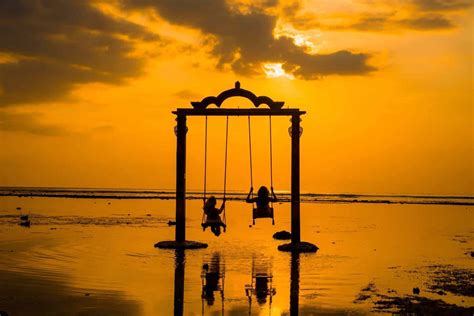 10 INSTAFAMOUS BEACH SWINGS IN TROPICAL ASIA - Travel magazine for a ...