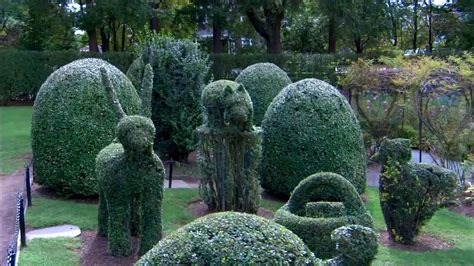 GREEN ANIMALS TOPIARY GARDEN - YouTube