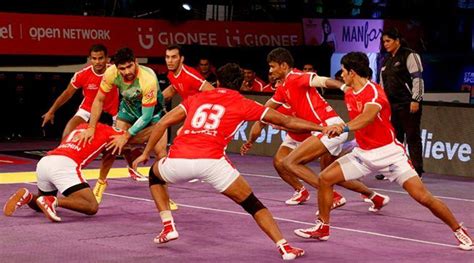 Pro Kabaddi League: Patna Pirates beat Dabang Delhi by 32 – 31 | Sport ...