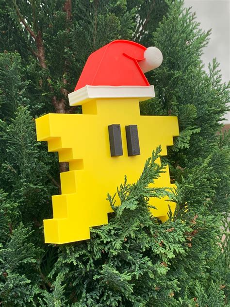 Retro Super Mario star tree topper with Hat. This 8bit | Etsy