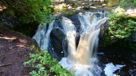 12 Wisconsin waterfalls to explore in the spring