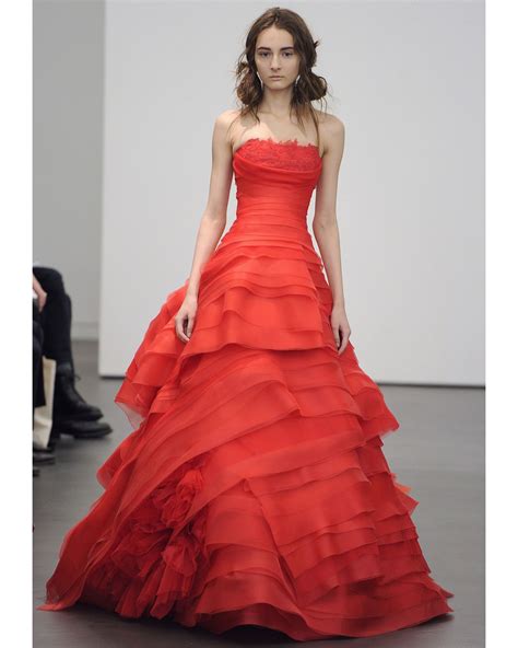 Vera Wang, Spring 2013 Collection | Red wedding dresses, Ball gown wedding dress, Vera wang bridal