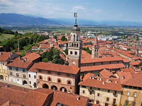 Saluzzo, village in Piedmont: things to do - Italia.it