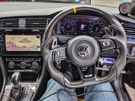 FL interior on my 7R + CF wheel🖤💛 Insta: sam.7r : r/Golf_R