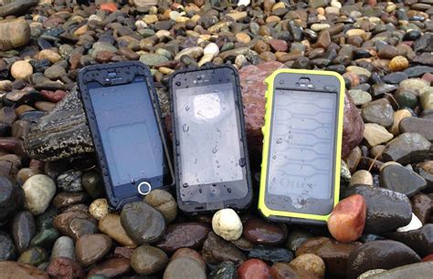 Best Waterproof iPhone Cases for Wet and Rugged Adventure