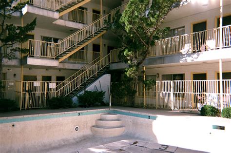 Abandoned motel and pool. Reno, NV. | Disposable. | Kathy Drasky | Flickr