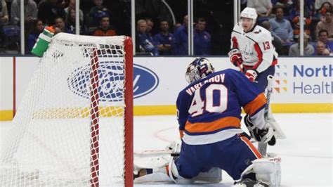 Samsonov wins NHL debut as Capitals beat Islanders 2-1 - ABC7 New York