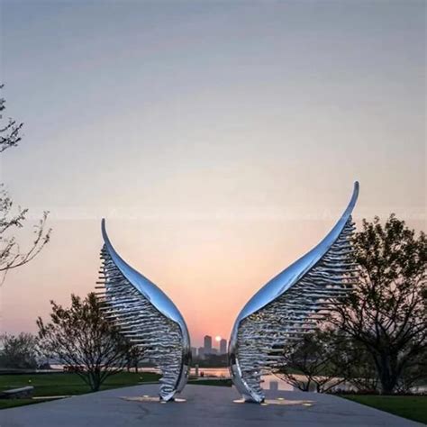 Metal Wings Sculpture