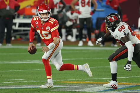 Patrick Mahomes' Former Chiefs Teammate Admits It Was 'Tough to Watch' His QB Run for His Life ...