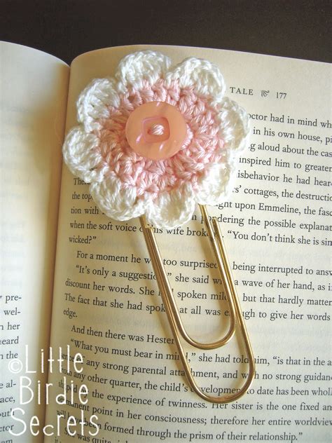 seven-petal crochet flower pattern | Little Birdie Secrets