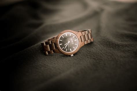 Jord: Unique Wooden Watches (for people who like being ridiculously attractive)