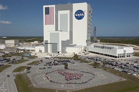 NASA Invites Public to Tour Voluminous Vehicle Assembly Building | Space