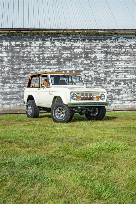 1977 Ford Bronco | Ford Bronco Restoration Experts - Maxlider Brothers ...