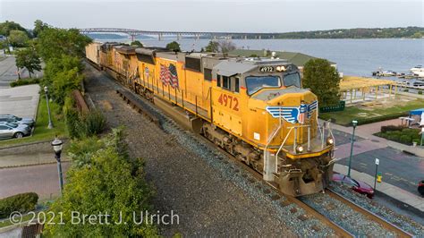 Send up a flare!!! | A Union Pacific SD70M with a "flared ra… | Flickr