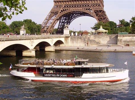 Cruising the Seine River in Paris: How to Choose the Best Seine Cruise Boat Tour