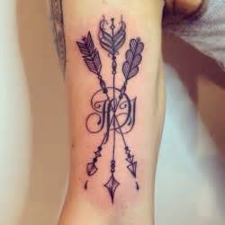 8 Stunning Tribal Arrow Tattoos