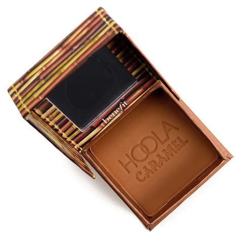 Benefit Hoola Caramel Box o' Powder (Bronzer) Review & Swatches