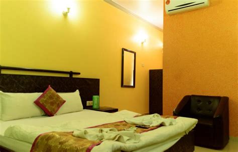 Neo Calangute Beach Resort - Rooms For Change