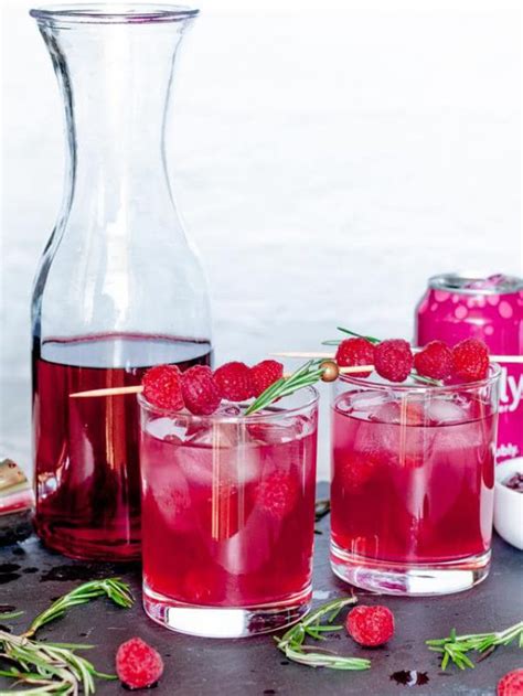 SPARKLING RASPBERRY VODKA COCKTAIL RECIPE Story