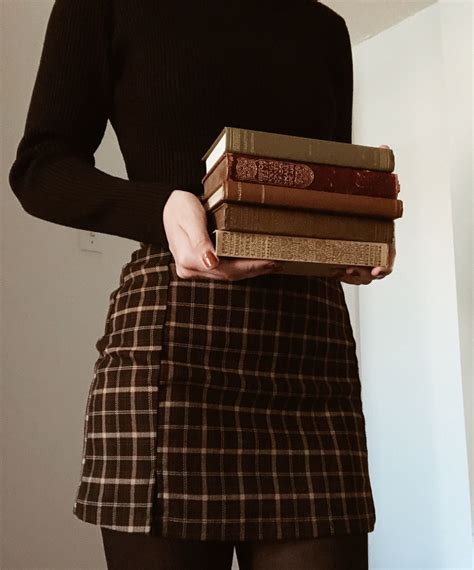 Tea, Coffee, and Books in 2020 | Aesthetic clothes, Fashion, Cute outfits