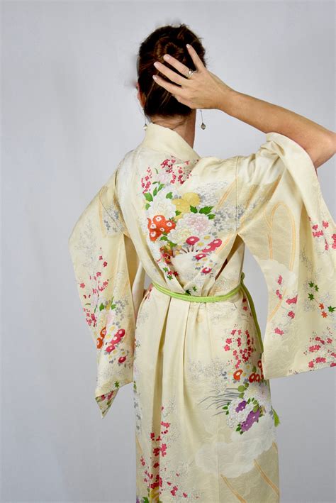 Japanese silk Kimono Robe with fancy embroidery including hand braided belt, Kaftan, Present