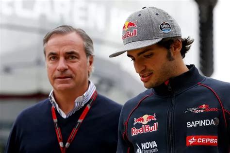 Carlos Sainz Sr airlifted to hospital after Dakar Rally crash before ...