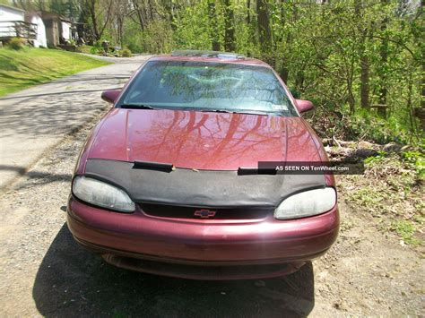 1998 Chevrolet Monte Carlo Z34 Coupe 2 - Door 3. 8l