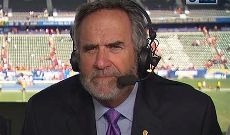 CBS axes NFL analyst Dan Fouts, replaces him with Charles Davis for the 2020 season: Report ...