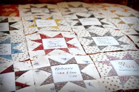 Quilt Otaku: Wedding Signature Quilt - just in time for Valentine's Day