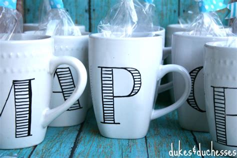 DIY Personalized Mugs | Anthropologie Inspired Monogrammed Mugs