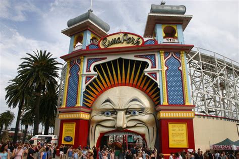 St Kilda Beach - For Locals & Visitors