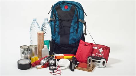 How To Pack A 'Go Bag' For Emergency Evacuations | Lifehacker Australia