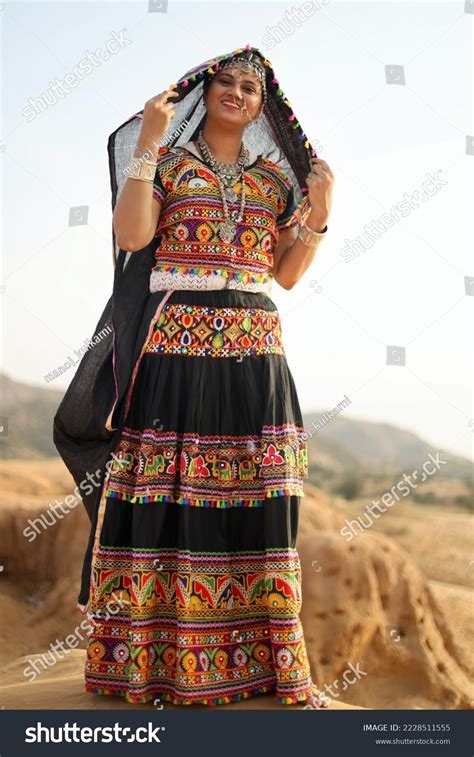 Discover 139+ rajasthani traditional dress - nanoginkgobiloba.vn