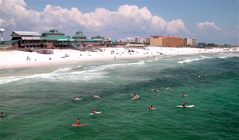 FtWaltonsurfers.JPG | Surfers on Fort Walton Beach, FL www.w… | Flickr