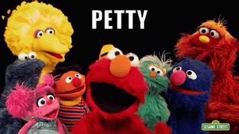 Petty Sesame Street GIF – Petty Sesame Street Letter P – Բացահայտեք GIF պատկերներ և կիսվեք դրանցով