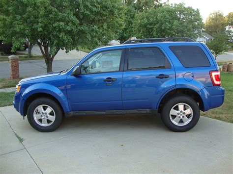 2011 Ford escape xlt reviews canada