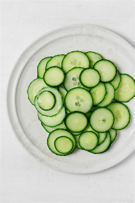 Quick Pickled Cucumber Slices