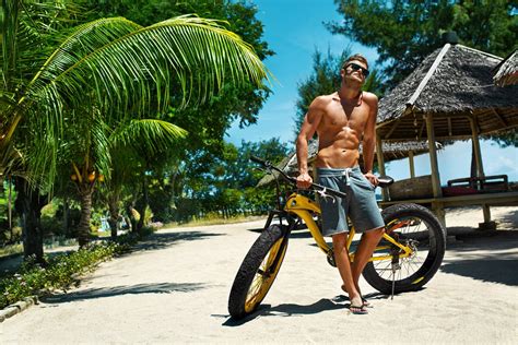 Download Shorts Feet Sandal Bicycle Man Model 4k Ultra HD Wallpaper