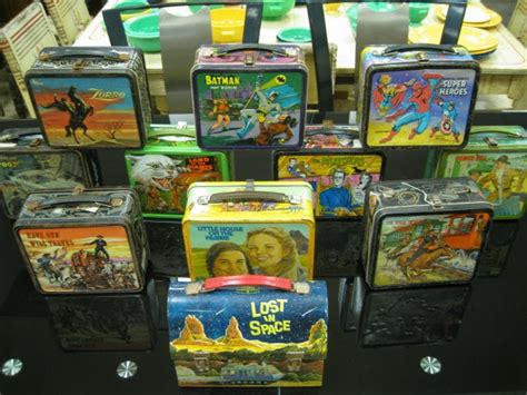 Antiques, Art, and Collectibles: Vintage Metal Lunch Boxes